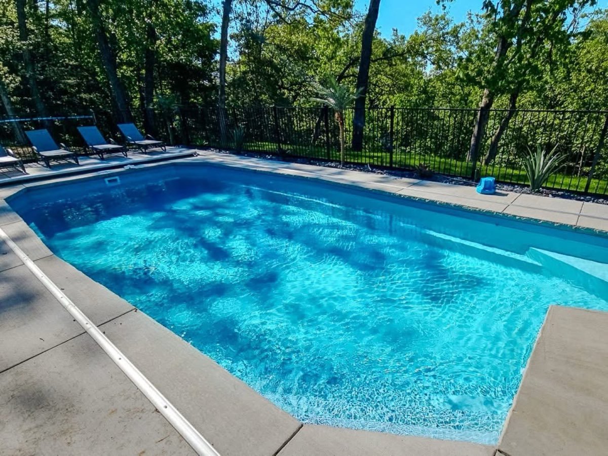 Above-Ground Pool Service — Blue Anchor Pool Services in Florissant, MO